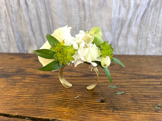 Corsage Sweet Blossoms LLC